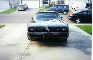 Front end - note the Gold Pontiac emblem